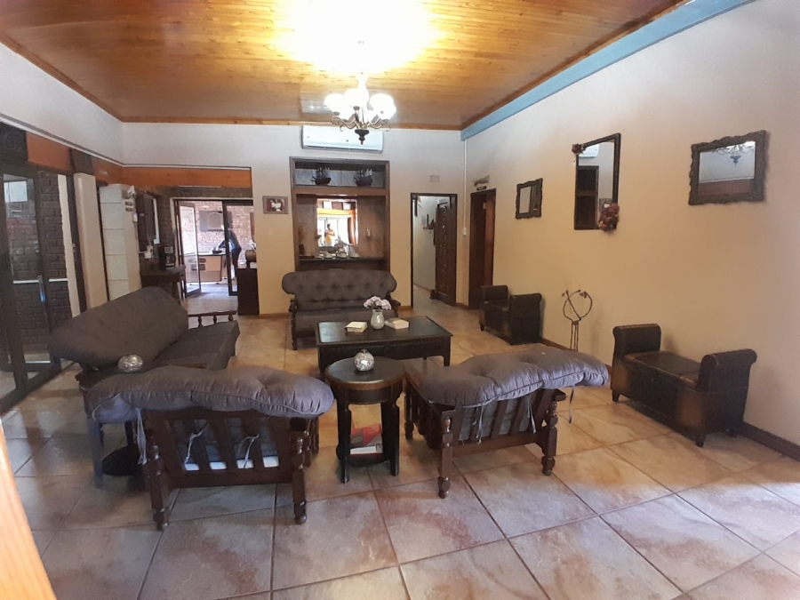 10 Bedroom Property for Sale in Kathu Northern Cape